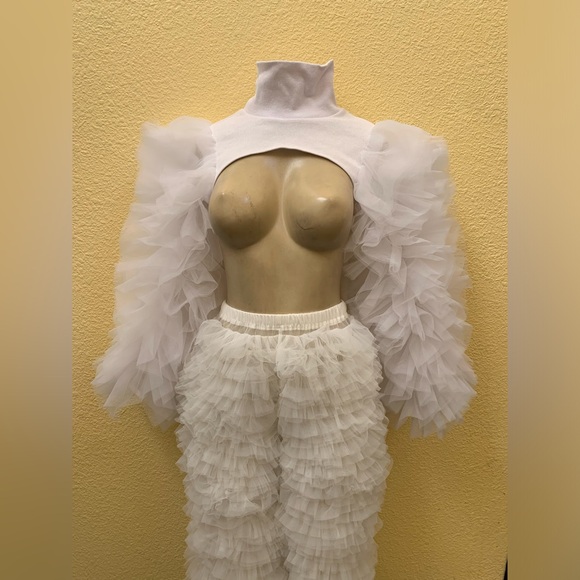 AKIRA Size Small White Virgo Layering Top & Main Character Tulle 2pc Set - Picture 2 of 15